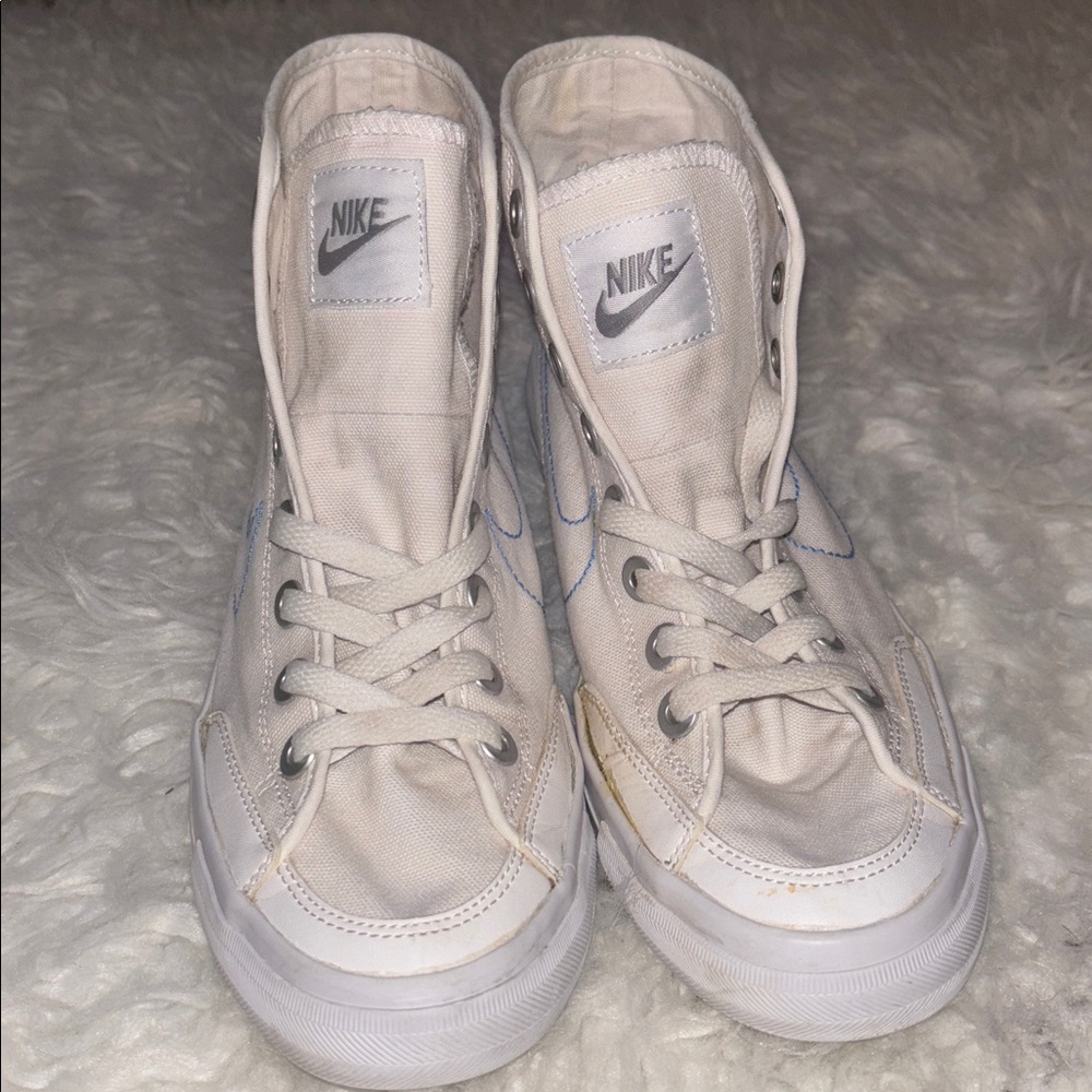 Nike Blazer Mid White High-top Sneakers, Size 7.5 Women’s - Picture 3 of 16